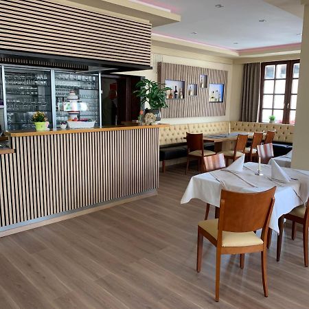 Hotel Deutsches Haus แลมแพร์ตไฮม์ ภายนอก รูปภาพ