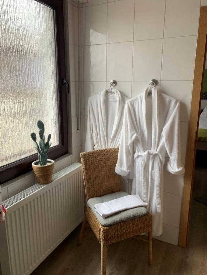 Hotel Deutsches Haus แลมแพร์ตไฮม์ ภายนอก รูปภาพ