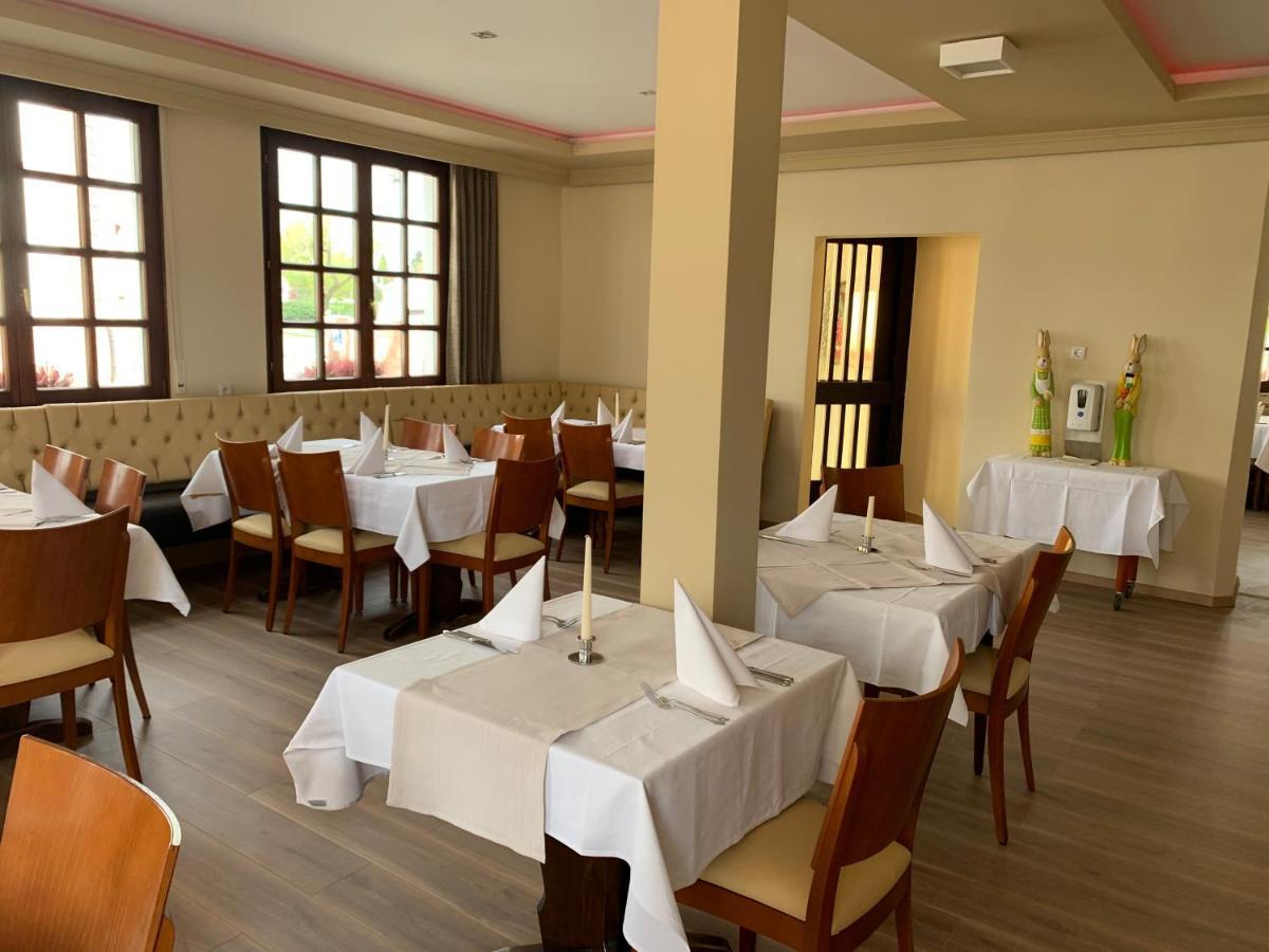 Hotel Deutsches Haus แลมแพร์ตไฮม์ ภายนอก รูปภาพ